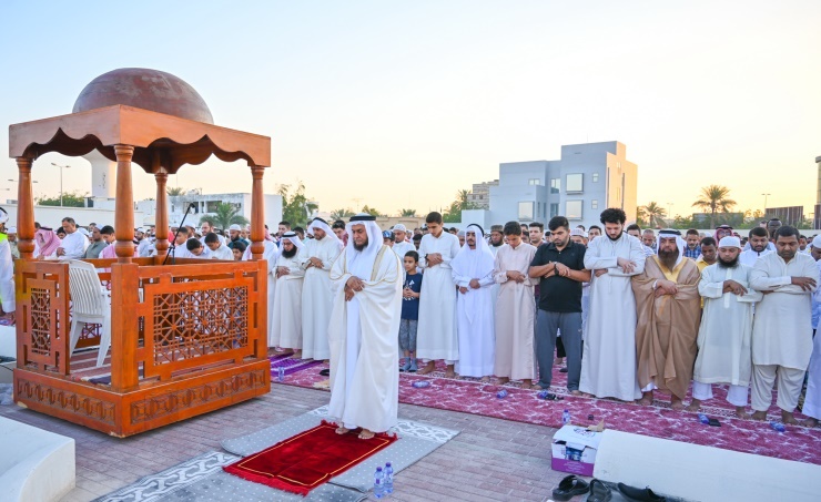 مصليات صلاة عيد الفطر في البحرين